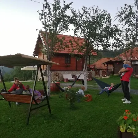 Case de vacanță Domacinstvo Filipovic Rakovica (Cajetina)