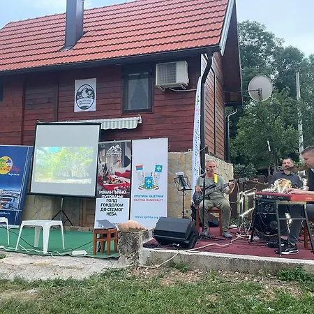 Case de vacanță Domacinstvo Filipovic Rakovica (Cajetina)