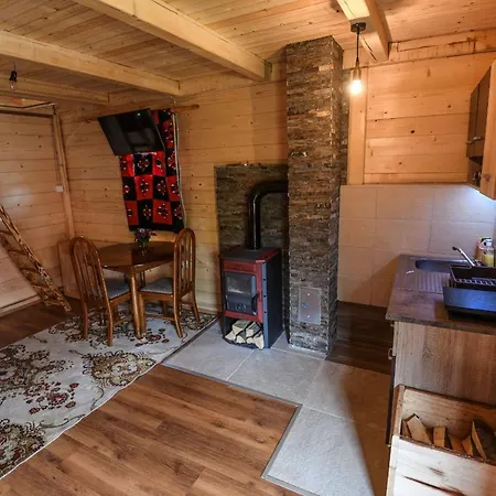 Domacinstvo Filipovic Case de vacanță