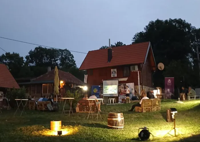 Domacinstvo Filipovic Ferienhaus Rakovica (Cajetina)